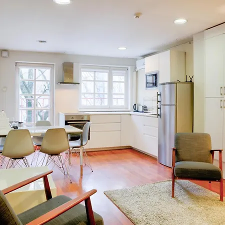 Dandelion Lacplesa Apartman *